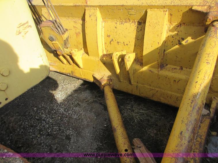 image for item I1805 1958 Caterpillar D8-14A dozer
