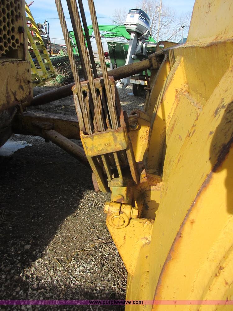 image for item I1805 1958 Caterpillar D8-14A dozer