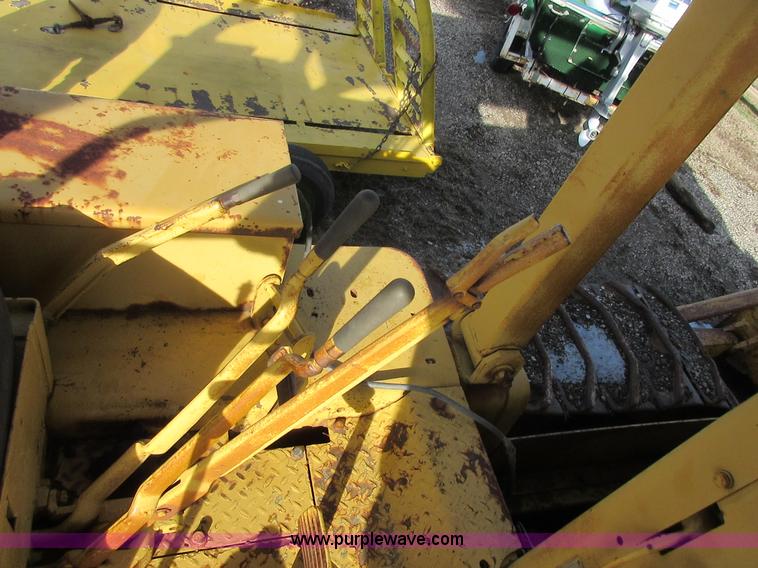 image for item I1805 1958 Caterpillar D8-14A dozer
