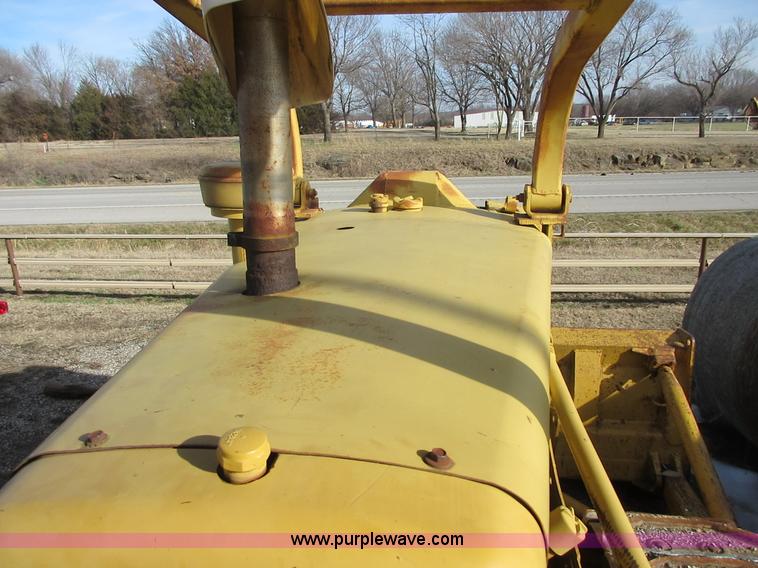 image for item I1805 1958 Caterpillar D8-14A dozer