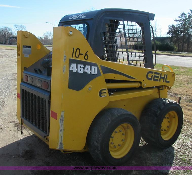 image for item I1820 2006 Gehl 4640 skid steer