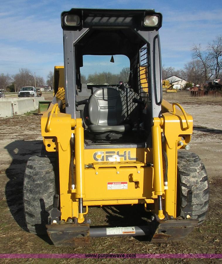 image for item I1820 2006 Gehl 4640 skid steer
