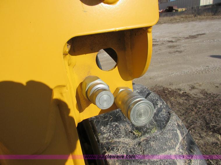 image for item I1820 2006 Gehl 4640 skid steer