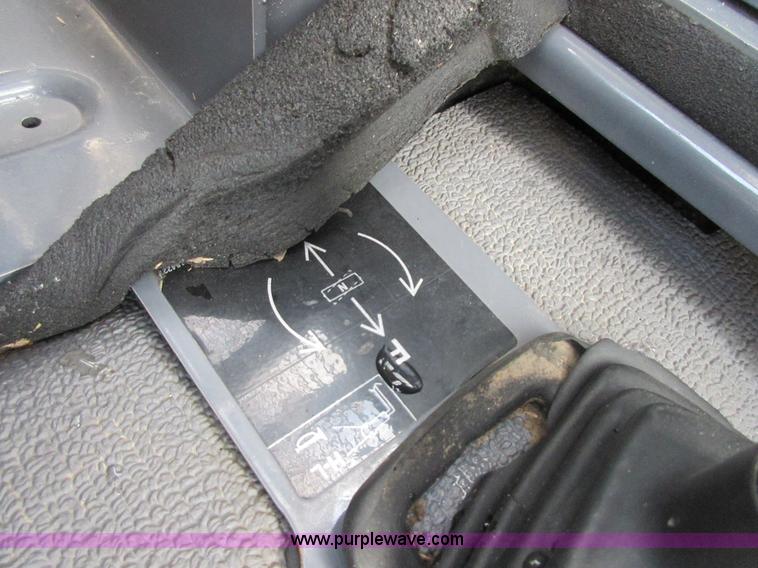 image for item I1820 2006 Gehl 4640 skid steer