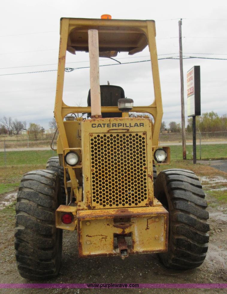 image for item I1846 1978 Caterpillar 910 wheel loader