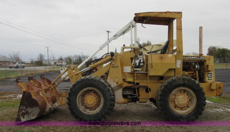 image for item I1846 1978 Caterpillar 910 wheel loader