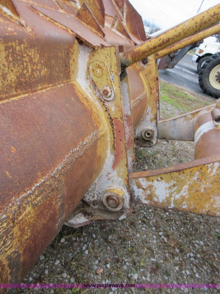 image for item I1846 1978 Caterpillar 910 wheel loader