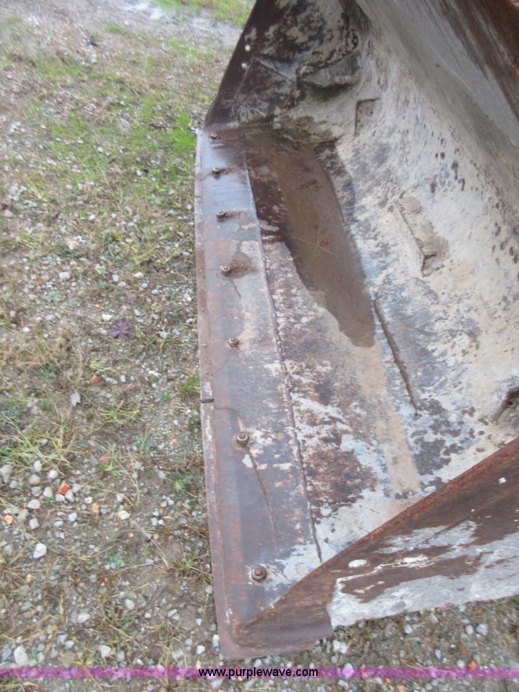 image for item I1846 1978 Caterpillar 910 wheel loader