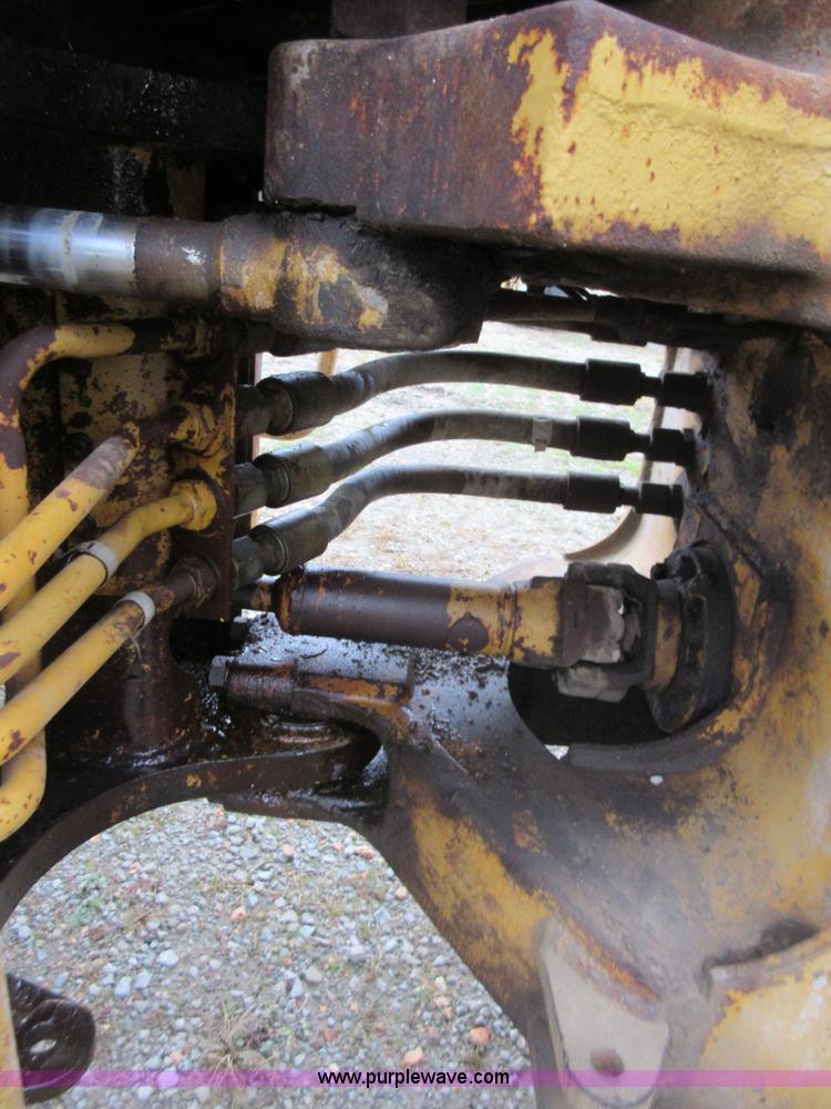 image for item I1846 1978 Caterpillar 910 wheel loader