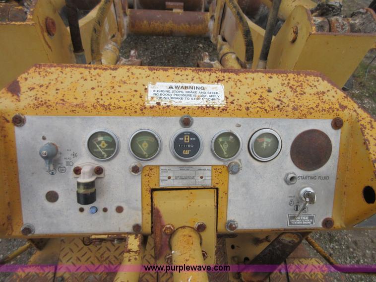 image for item I1846 1978 Caterpillar 910 wheel loader