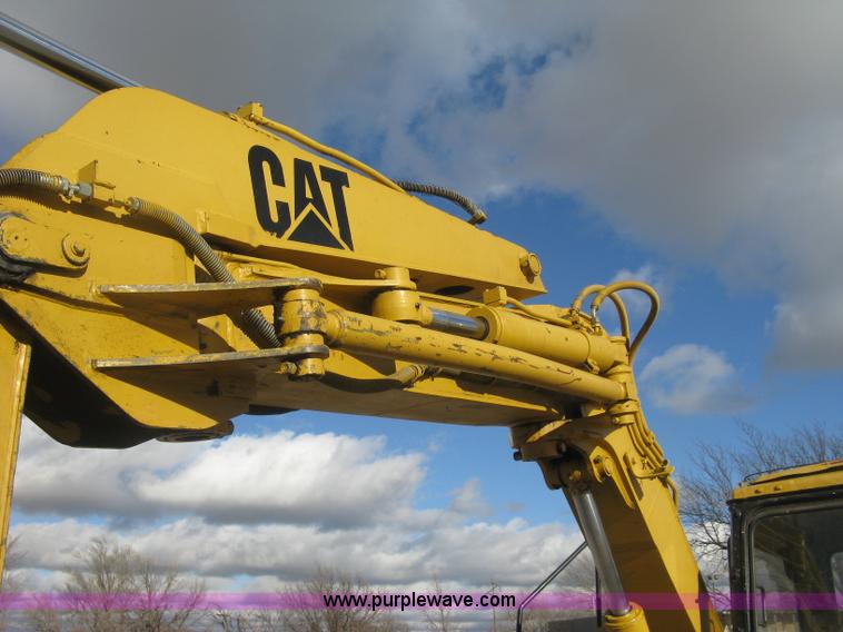 image for item J2973 1998 Caterpillar 307 mini excavator
