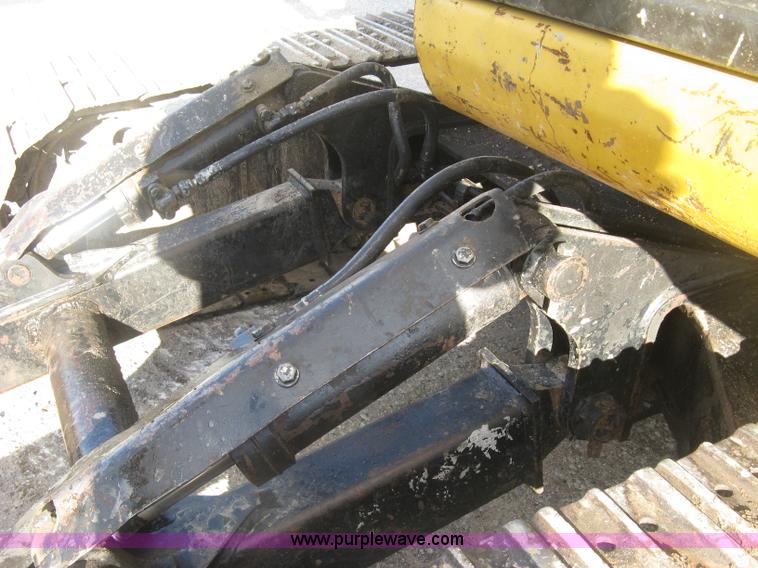 image for item J2973 1998 Caterpillar 307 mini excavator