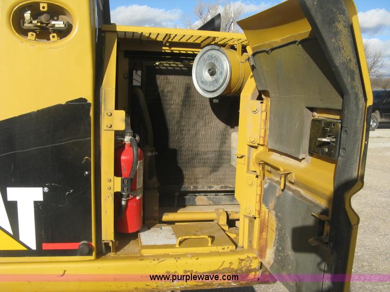 image for item J2973 1998 Caterpillar 307 mini excavator