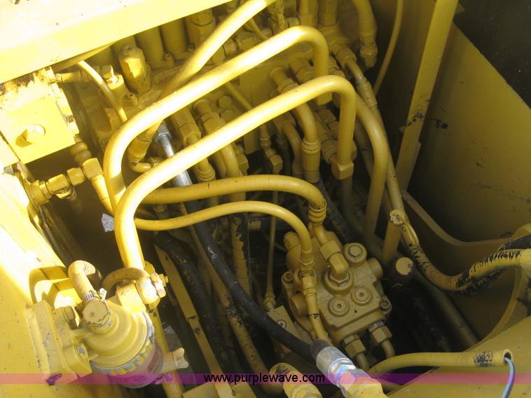 image for item J2973 1998 Caterpillar 307 mini excavator