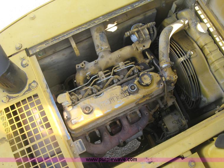 image for item J2973 1998 Caterpillar 307 mini excavator