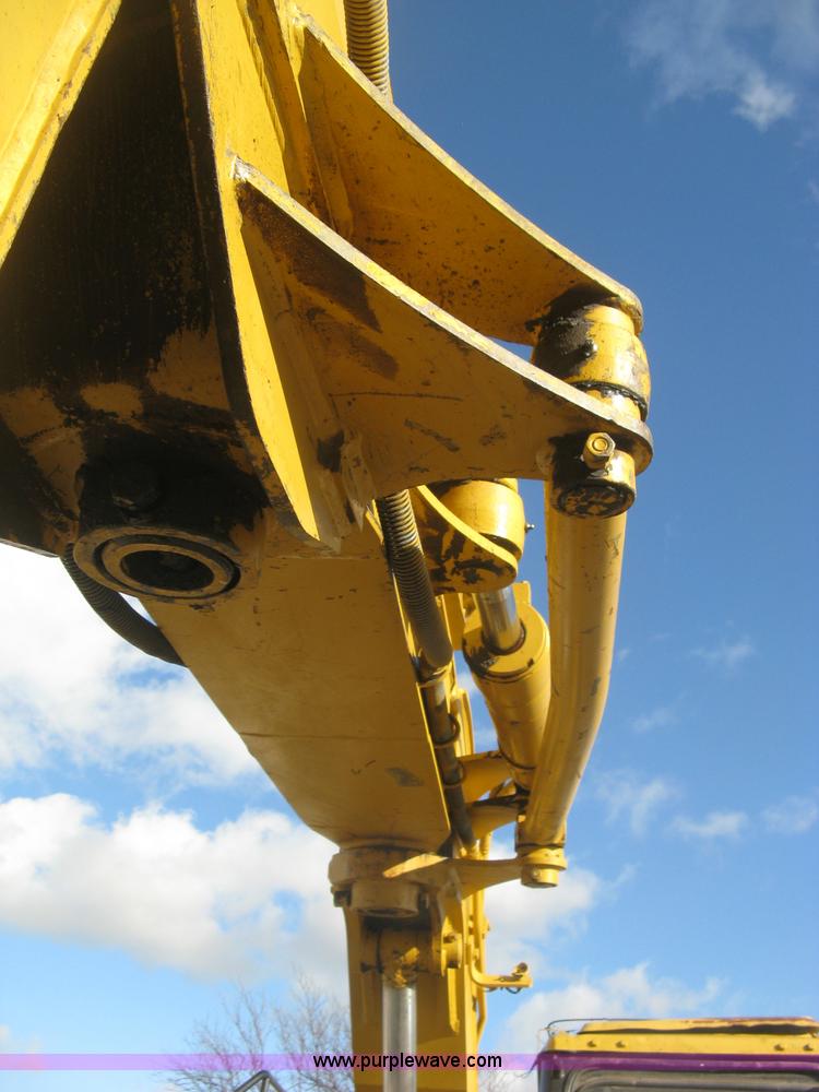 image for item J2973 1998 Caterpillar 307 mini excavator