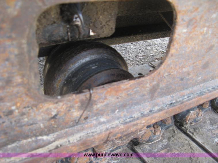 image for item J2973 1998 Caterpillar 307 mini excavator