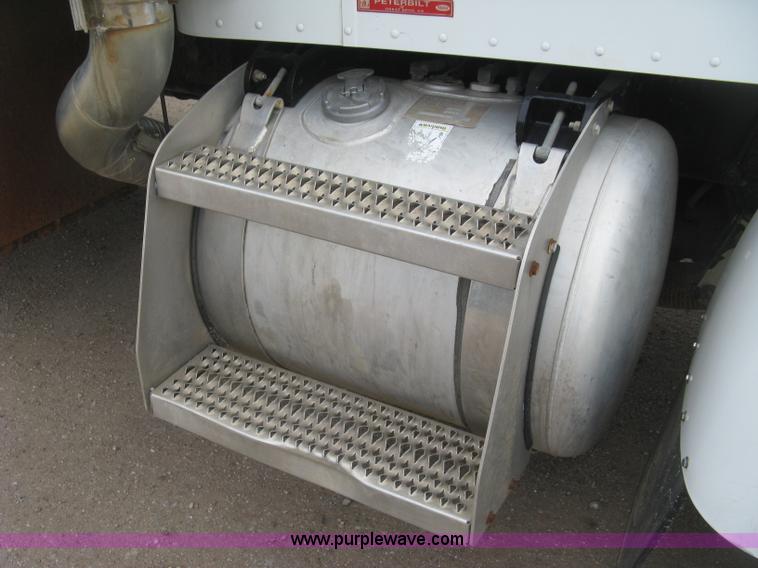 image for item J2975 2002 Peterbilt 330 service truck