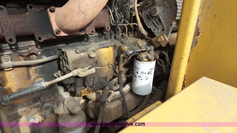 image for item J4523 1987 Caterpillar 943 track loader