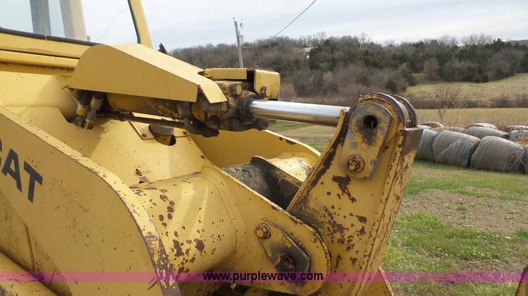 image for item J4523 1987 Caterpillar 943 track loader