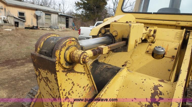image for item J4523 1987 Caterpillar 943 track loader