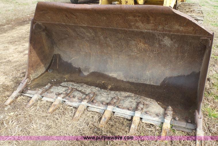 image for item J4523 1987 Caterpillar 943 track loader