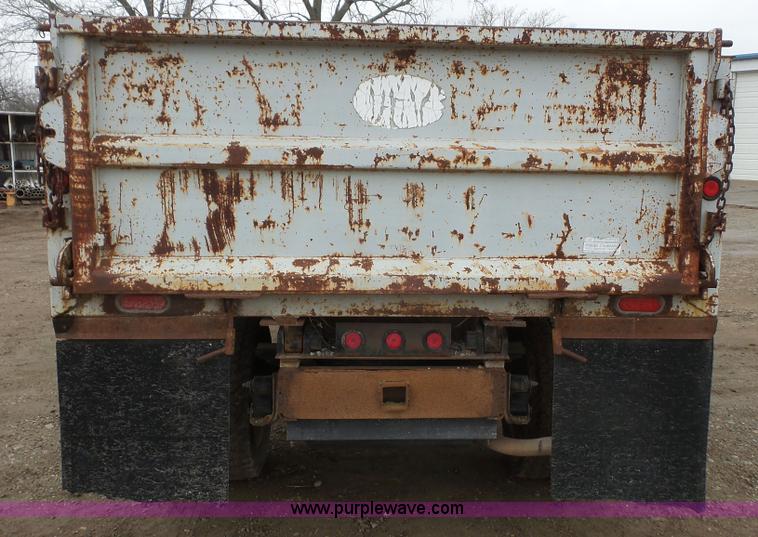 image for item J4618 2000 Chevrolet 3500 dump bed pickup truck