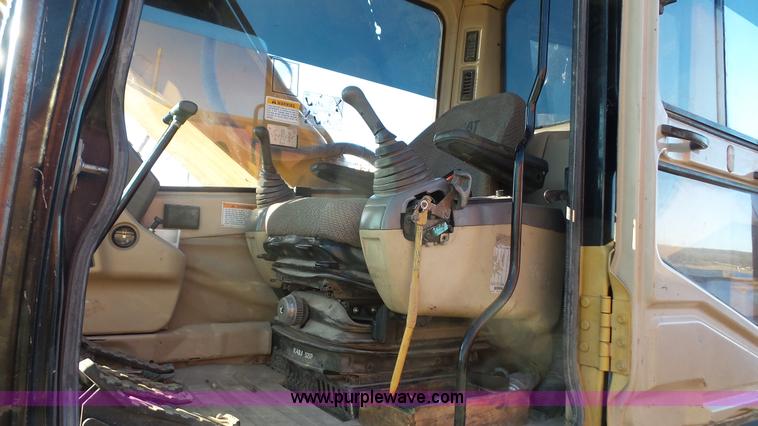 image for item J4619 1998 Caterpillar 320BL excavator