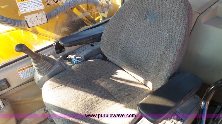 image for item J4619 1998 Caterpillar 320BL excavator