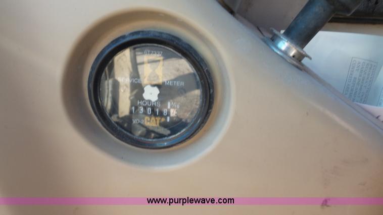 image for item J4619 1998 Caterpillar 320BL excavator