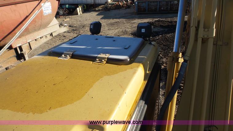 image for item J4619 1998 Caterpillar 320BL excavator