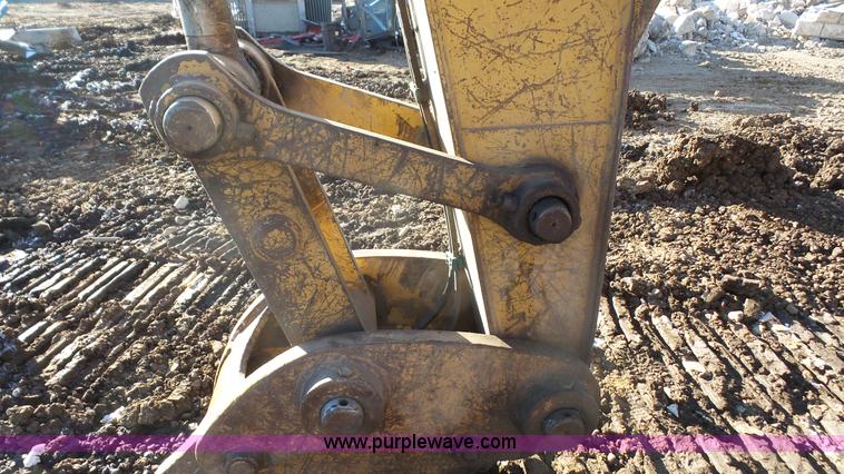 image for item J4619 1998 Caterpillar 320BL excavator