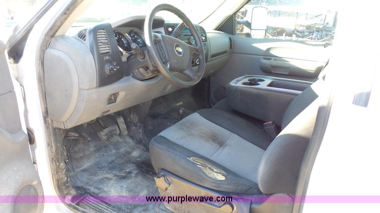 image for item J4620 2008 Chevrolet Silverado 3500HD utility truck