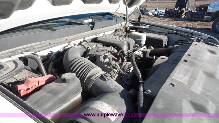 image for item J4620 2008 Chevrolet Silverado 3500HD utility truck