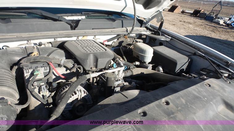 image for item J4620 2008 Chevrolet Silverado 3500HD utility truck