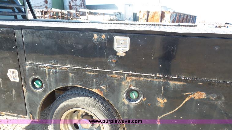 image for item J4620 2008 Chevrolet Silverado 3500HD utility truck