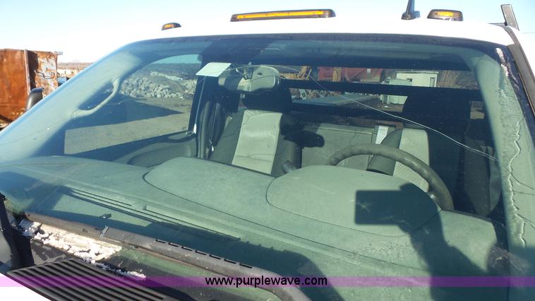 image for item J4620 2008 Chevrolet Silverado 3500HD utility truck