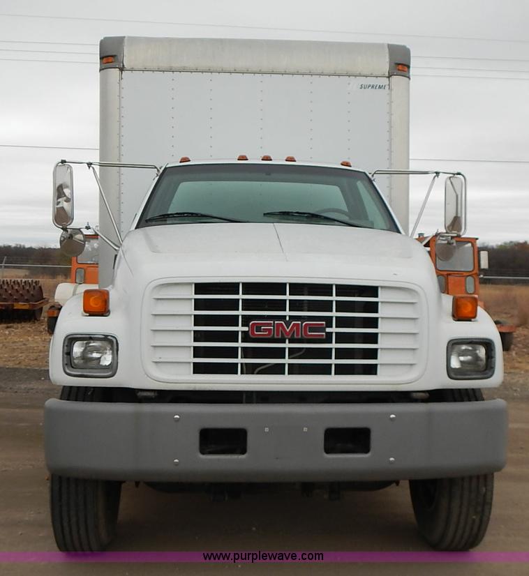 image for item J6310 2000 GMC C7500 service truck