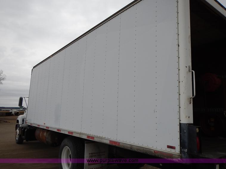 image for item J6310 2000 GMC C7500 service truck