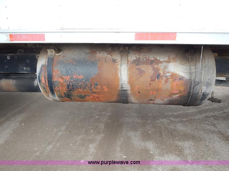 image for item J6310 2000 GMC C7500 service truck