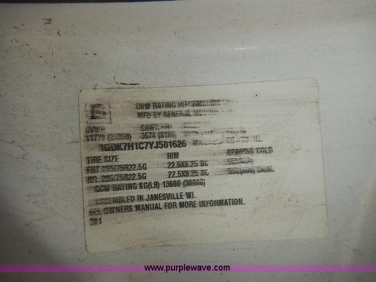 image for item J6310 2000 GMC C7500 service truck