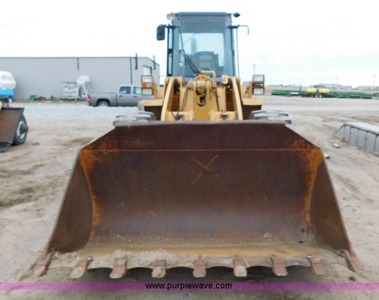 image for item J6831 1997 Case 821B wheel loader