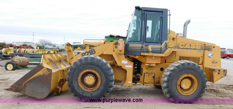image for item J6831 1997 Case 821B wheel loader