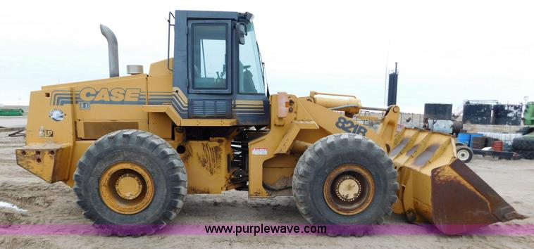 image for item J6831 1997 Case 821B wheel loader