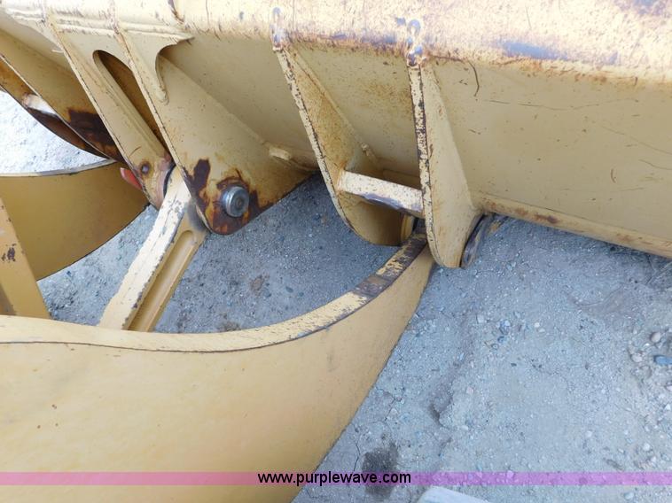 image for item J6831 1997 Case 821B wheel loader