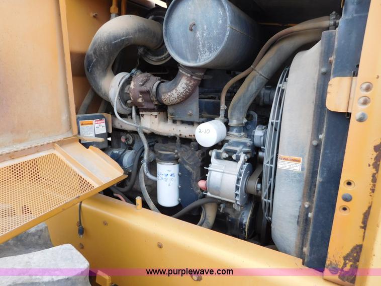 image for item J6831 1997 Case 821B wheel loader