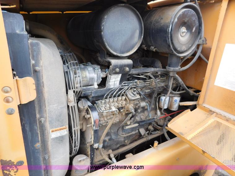 image for item J6831 1997 Case 821B wheel loader