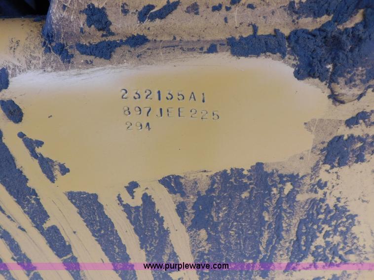 image for item J6831 1997 Case 821B wheel loader