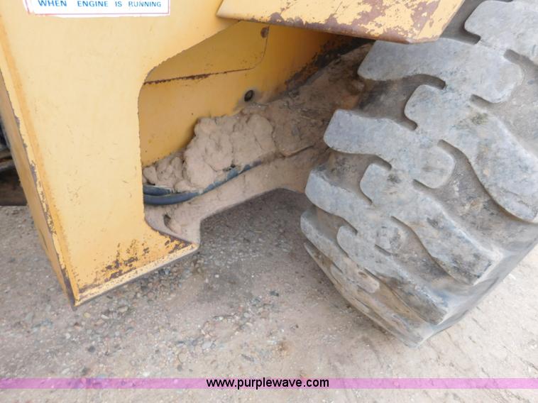 image for item J6831 1997 Case 821B wheel loader