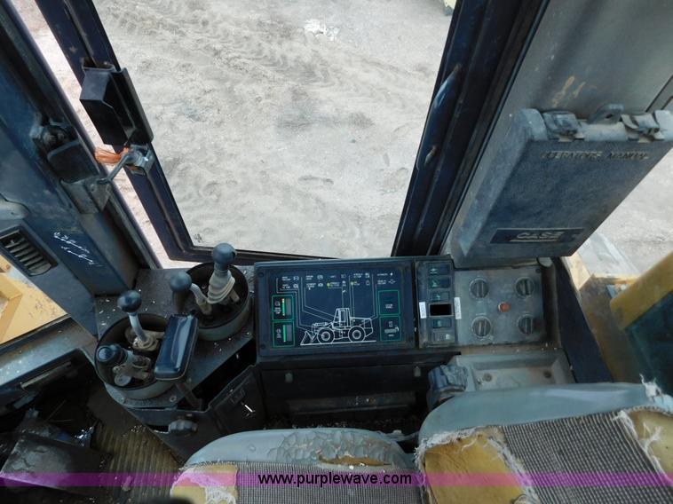 image for item J6831 1997 Case 821B wheel loader